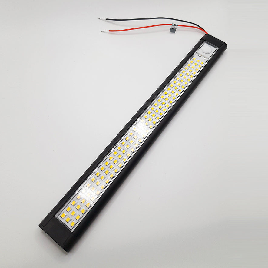 Regleta 108 LED negra mate con interruptor